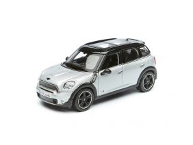 Автомобиль MINI Cooper Countryman-фото1