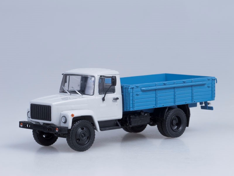Грузовик ГАЗ-3307 (двигатель ЗМЗ-513) дерев. борт (серый-голубой)-фото1