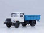 Грузовик ГАЗ-3307 (двигатель ЗМЗ-513) дерев. борт (серый-голубой)-фото5