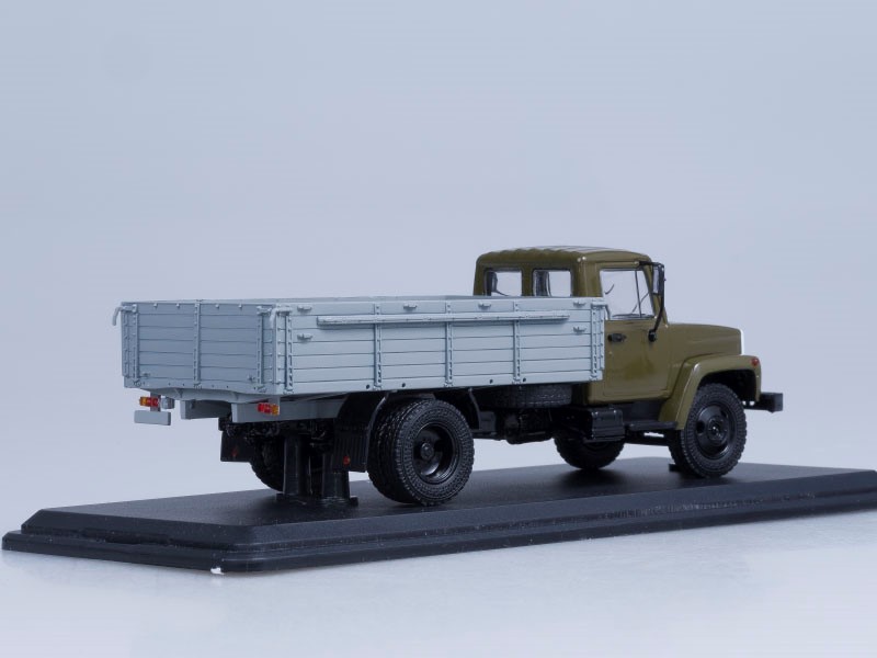 Грузовик ГАЗ-3307 (двигатель ЗМЗ-513) дерев. борт (хаки-серый)-фото2