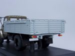 Грузовик ГАЗ-3307 (двигатель ЗМЗ-513) дерев. борт (хаки-серый)-фото4