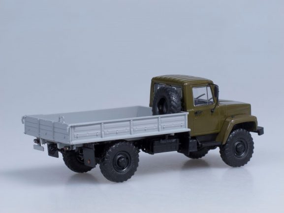 Грузовик ГАЗ-3308 4х4 (двигатель ЗМЗ-513) бортовой (хаки) (светомаскировка на фарах)-фото4