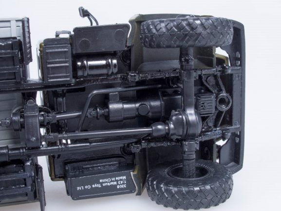 Грузовик ГАЗ-3308 4х4 (двигатель ЗМЗ-513) бортовой (хаки) (светомаскировка на фарах)-фото10