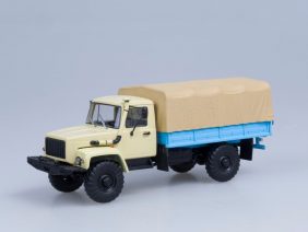 Грузовик ГАЗ-33081 4х4 (двиг. Д-245.7 Diesel Turbo) бортовой с тентом (бежевый)-фото1