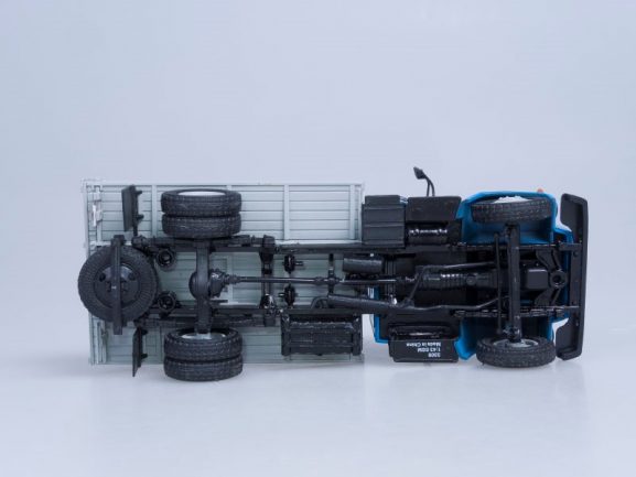 Грузовик ГАЗ-3309 (двиг. Д-245.7 Diesel Turbo) бортовой (синий-серый)-фото11