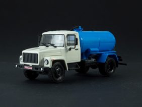 Вакуумная машина КО-503В (ГАЗ-3307) (Легендарные грузовики СССР №21)-фото1
