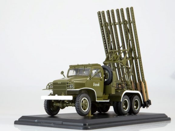 Установка БМ-13 Катюша на шасси GMC CCKW 352-фото3