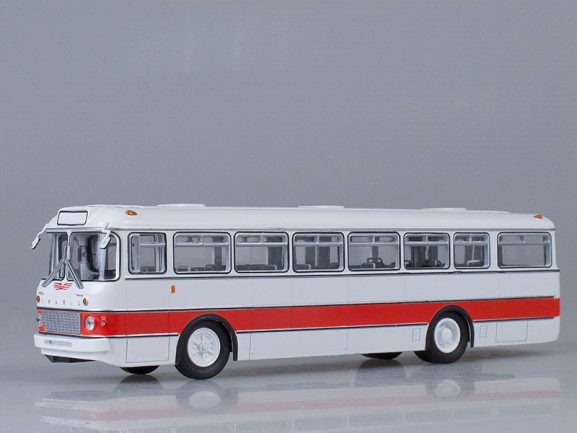 Автобус Икарус-556 (бело-красный)-фото6