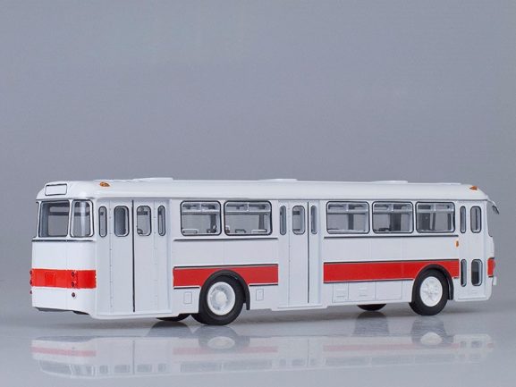 Автобус Икарус-556 (бело-красный)-фото7