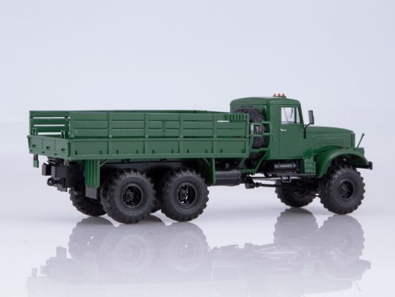 Грузовик КРАЗ-255Б1 бортовой (зеленый)-фото4