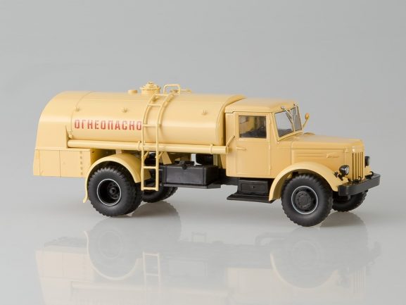 Топливозаправщик ТЗ-200 (на шасси МАЗ-200) бежевый-фото3