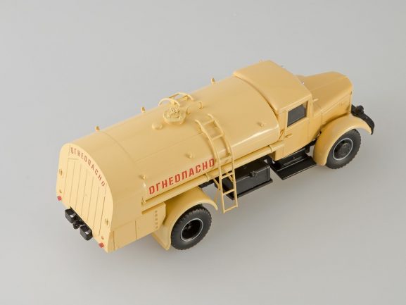Топливозаправщик ТЗ-200 (на шасси МАЗ-200) бежевый-фото5