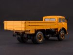 Грузовик МАЗ-500А бортовой (оранжевый)-фото2