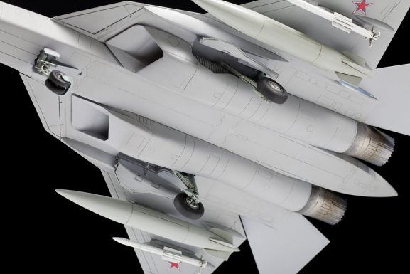 Российский многофункциональный истребитель пятого поколения Су-57-фото5