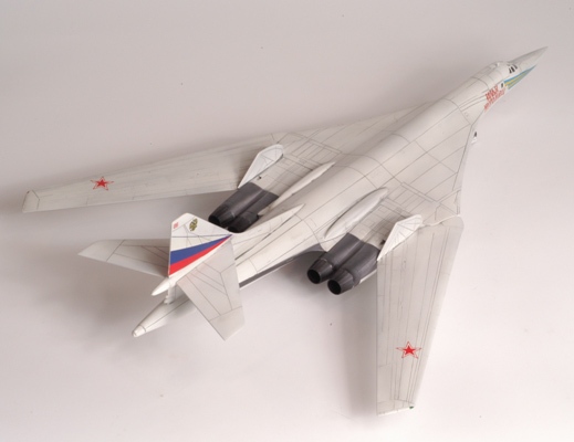 Российский сверхзвуковой стратегический бомбардировщик Ту-160-фото2