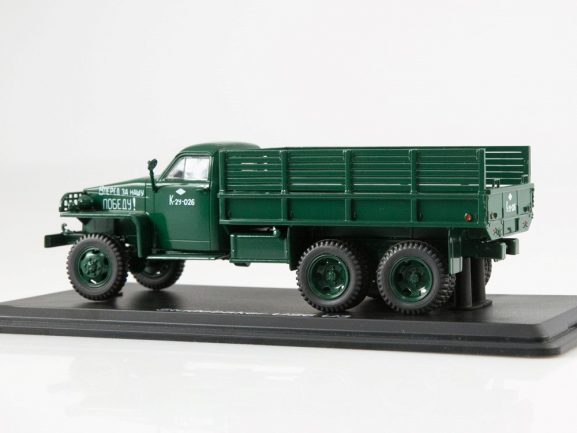 Грузовик Studebaker US6 U3 бортовой-фото6