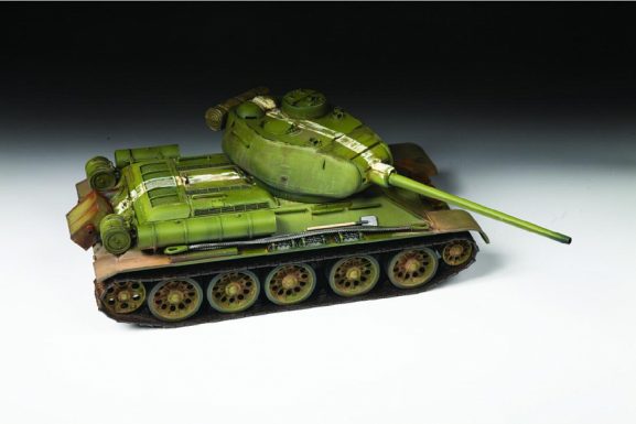Советский средний танк Т-34/85 (обр. 1944) (Подарочный набор)-фото2