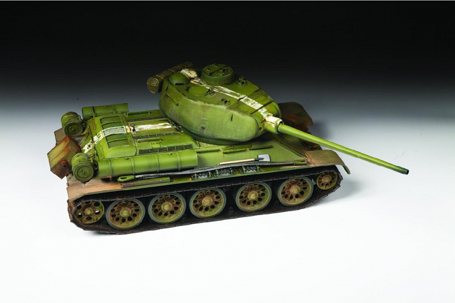 Советский средний танк Т-34/85 (обр. 1944) (Подарочный набор)-фото2