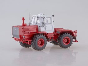 Трактор Т-150К (серо-красный)-фото1
