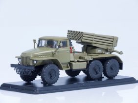 Установка БМ-21 Град на шасси Урал 375 (хаки)-фото1