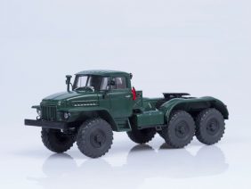 Седельный тягач Урал 375C-K1 (т. зелёный)-фото1