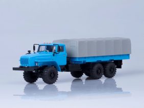 Миасский грузовик Урал 4320-0911 бортовой с тентом (длиннобазный, база 4555 мм)-фото1