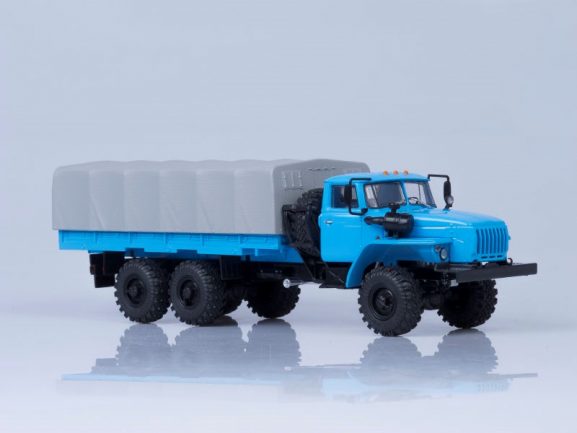 Миасский грузовик Урал 4320-0911 бортовой с тентом (длиннобазный, база 4555 мм)-фото3