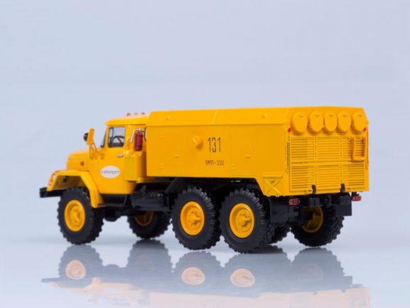 Грузовик УМП-350 (ЗИЛ-131) Аэрофлот 1975 г.-фото2