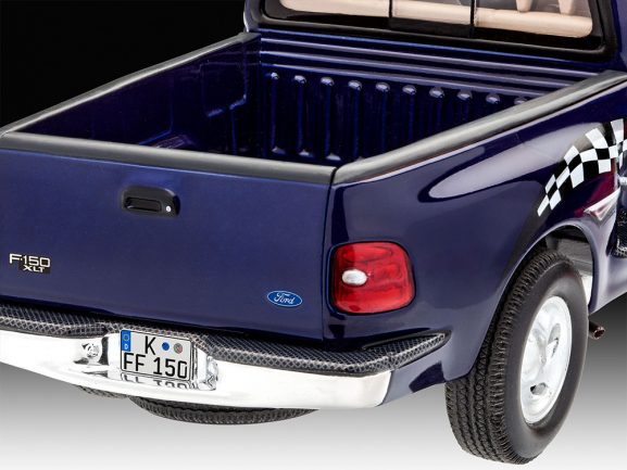 Автомобиль Ford F-150 XLT 1997-фото4