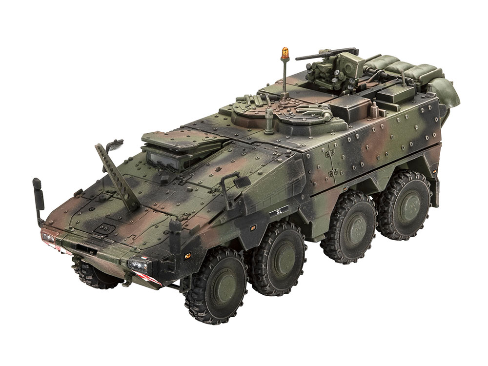 Бронеавтомобиль GTK Boxer Command Post-фото2