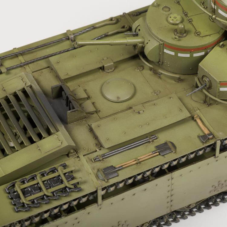 Советский тяжелый танк Т-35 (1:35) (Подарочный набор)-фото2