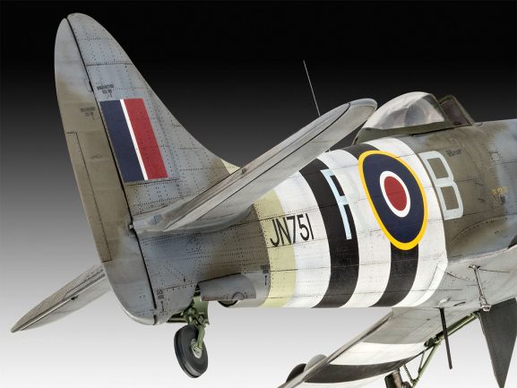 Британский одноместный истребитель Hawker Tempest Mk.V-фото4