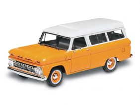Автомобиль Chevrolet Chevy Suburban 1966-фото1
