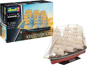 Российский четырехмачтовый барк "Крузенштерн" (Revell)-фото1
