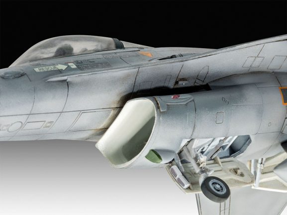 Американский истребитель Lockheed Martin F-16Mlu 31 Sqn. "Kleine Brogel" (Подарочный набор)-фото3
