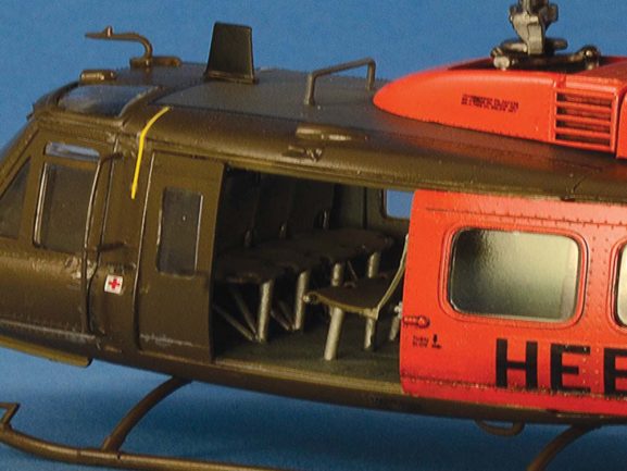 Американский многоцелевой вертолет Bell UH-1D Iroquois-фото4