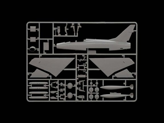 Американский истребитель North American F-100F Super Sabre-фото3