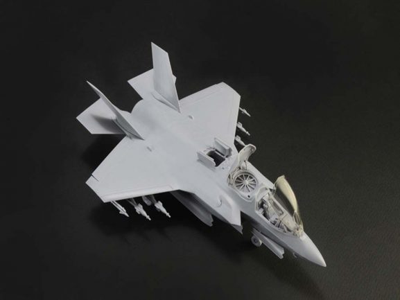 Истребитель-бомбардировщик Lockheed Martin F-35B Lightning II (Stovl Version)-фото2