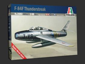 Американский истребитель Republic F-84F Thunderstreak-фото1