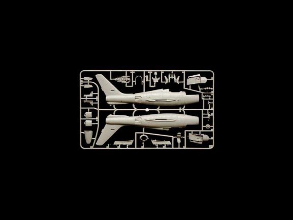 Американский истребитель Republic F-84F Thunderstreak-фото2