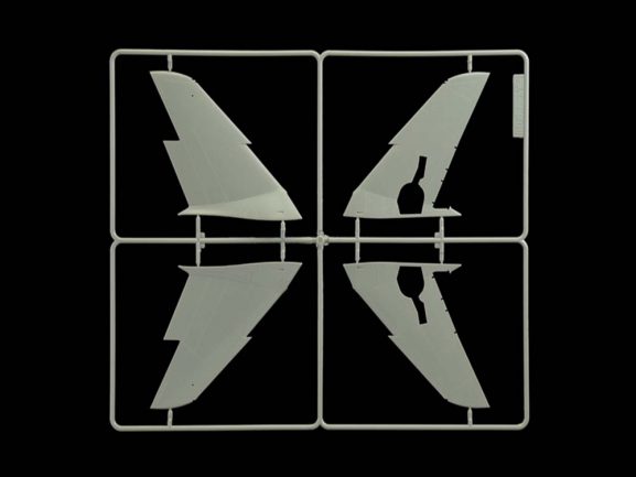 Британский истребитель-бомбардировщик Hawker Hunter F.6/FGA.9 Aerobatic Team-фото2