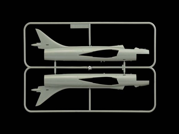 Британский истребитель-бомбардировщик Hawker Hunter F.6/FGA.9 Aerobatic Team-фото3