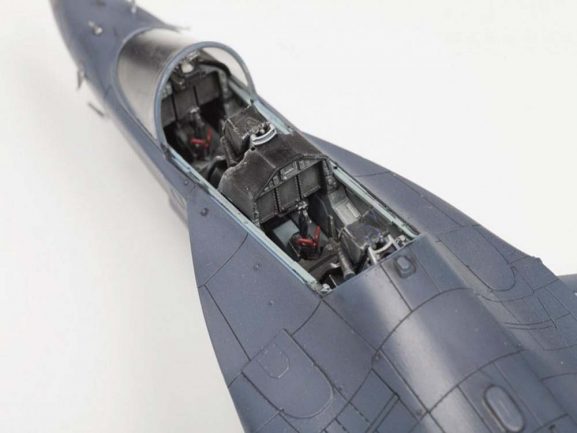 Российский легкий штурмовик Як-130 (Подарочный набор)-фото2