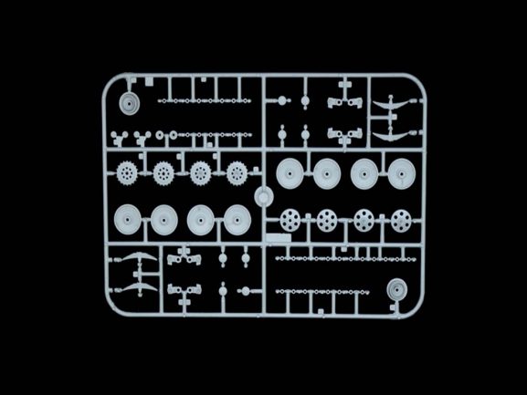 Немецкий истребитель танков Jagdpanzer 38(T) Hetzer (1:35)-фото4