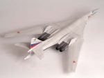 Российский сверхзвуковой стратегический бомбардировщик Ту-160 (Подарочный набор)-фото2