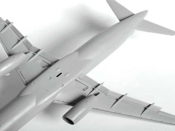 Гражданский авиалайнер Аэробус А-320 (Подарочный набор)-фото3