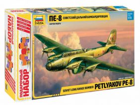 Советский дальний бомбардировщик ПЕ-8 (Подарочный набор)-фото1
