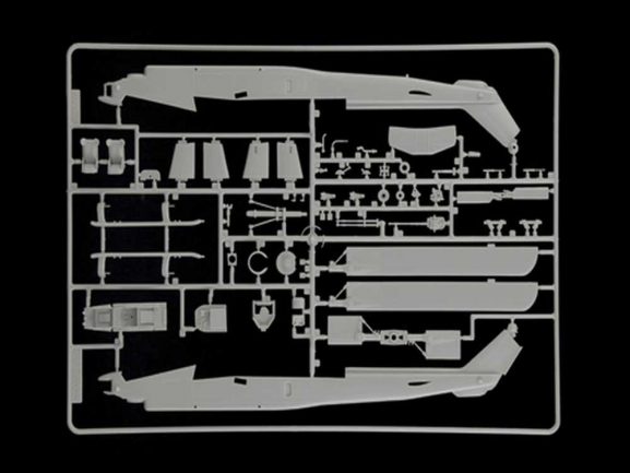 Американский ударный вертолет AH-1W Super Cobra (1:48) (Italeri)-фото2