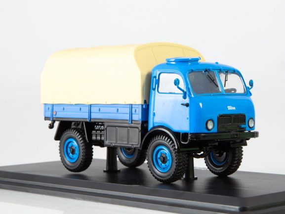 Грузовик Tatra-805 бортовой с тентом-фото3