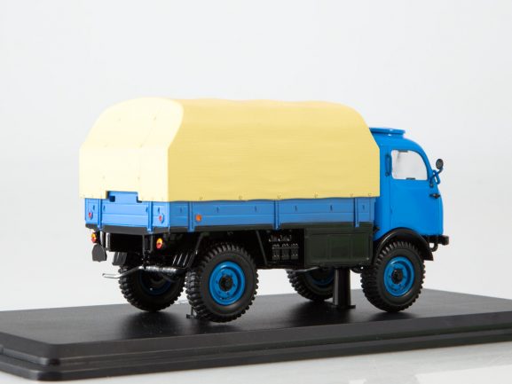 Грузовик Tatra-805 бортовой с тентом-фото2
